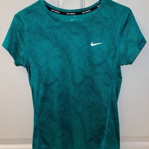 NIKE athletic top